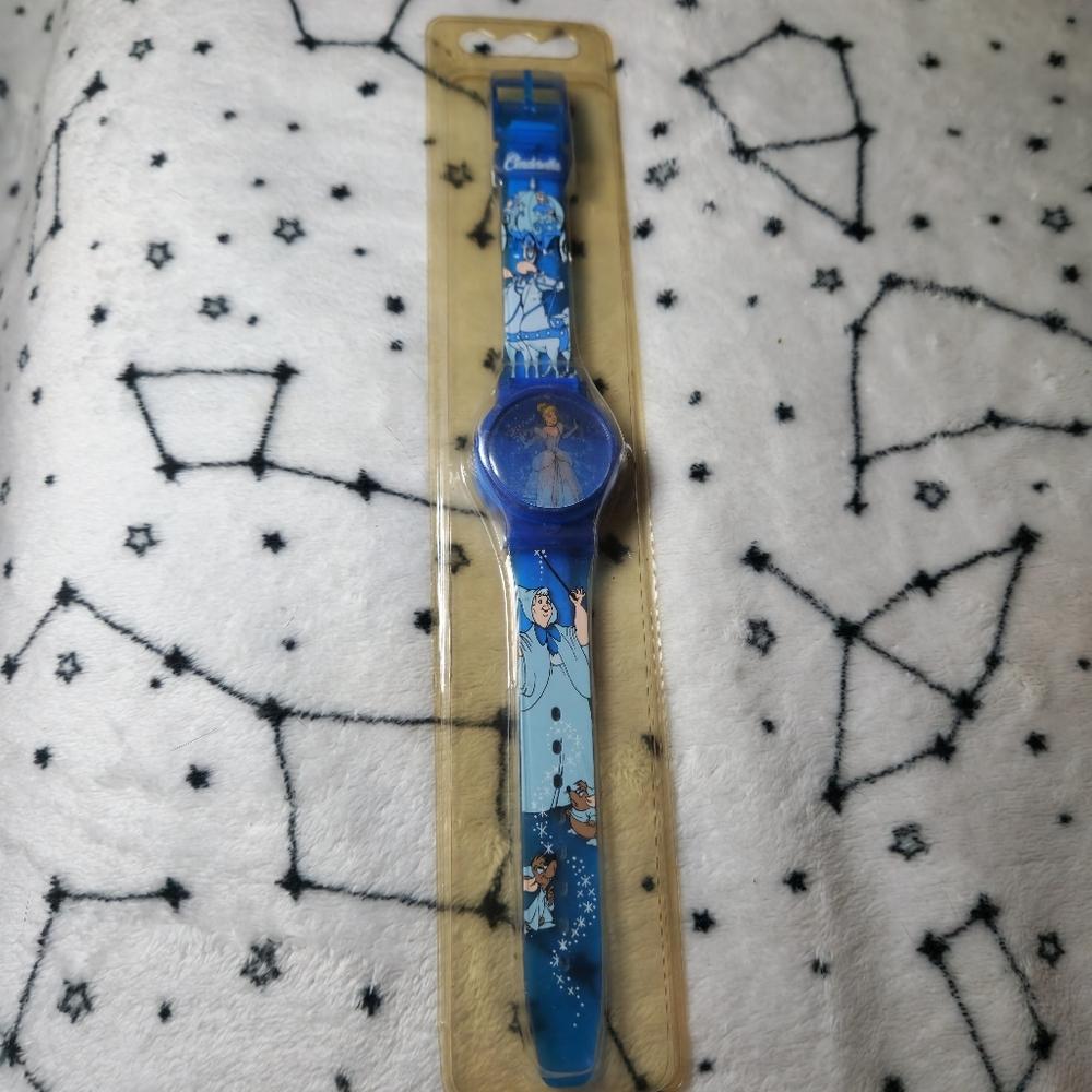 Vintage Hollographic Cinderella Watch